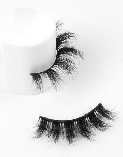 Shein Lashes زوج واحد من رموش شي إن