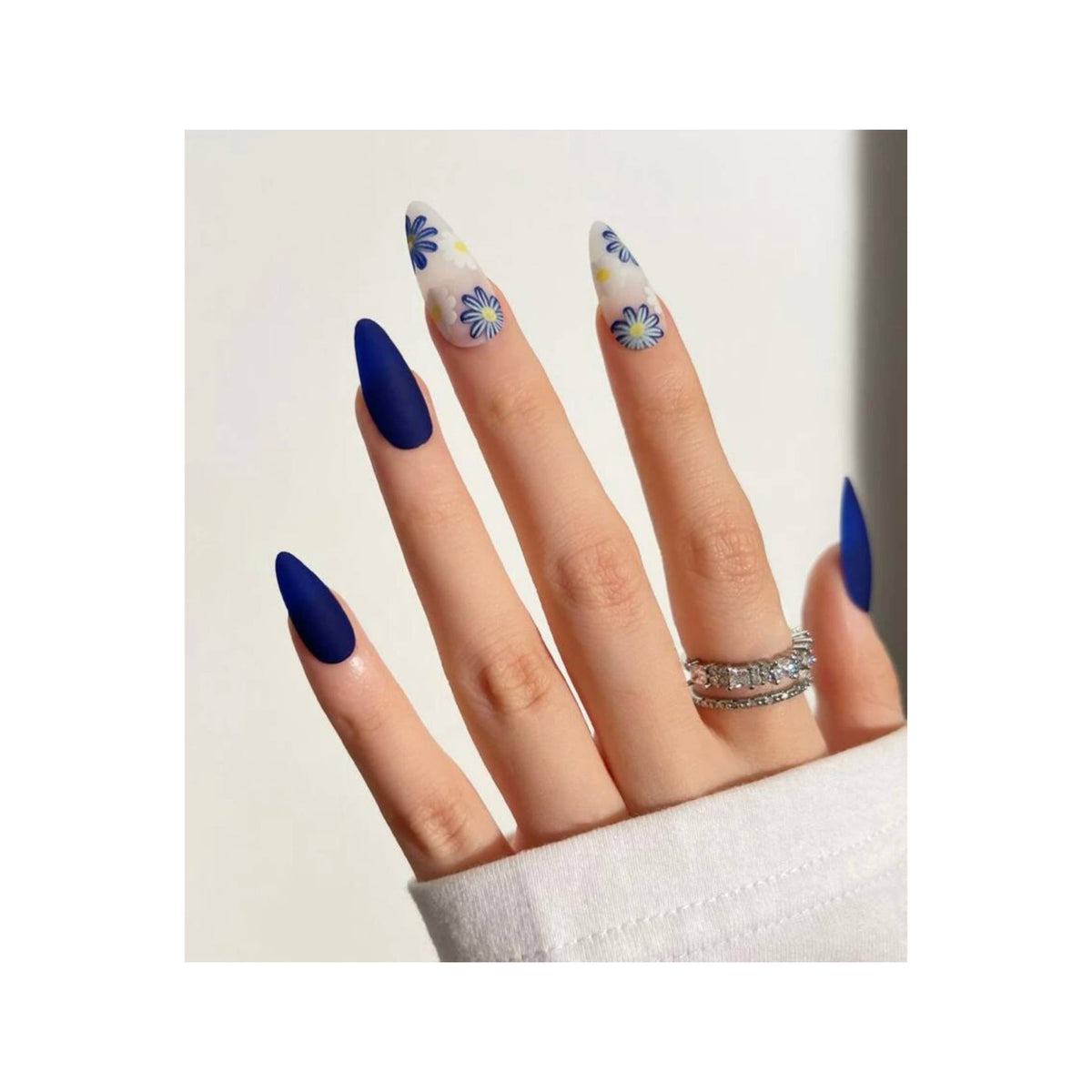Shein Nails - 24PCs أظافر
